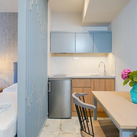 Iliomagic Luxury Aparthotel