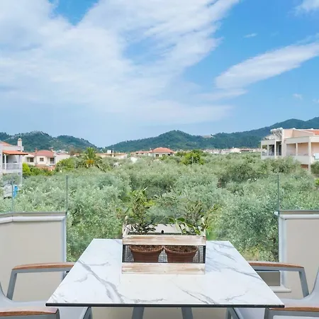 Iliomagic Luxury Aparthotel 4*