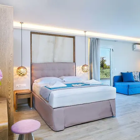 Apartahotel Iliomagic Luxury 4*