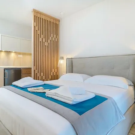 Apartahotel Iliomagic Luxury 4*