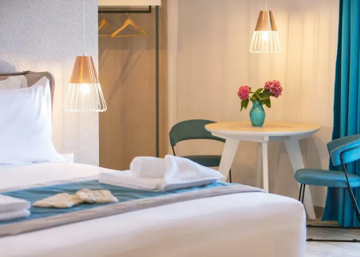 Iliomagic Luxury מלון דירות לימנאס