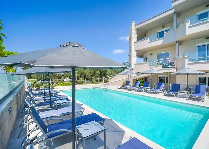 מלון דירות Iliomagic Luxury 3*